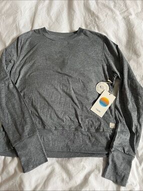 Vuori Daydream Long Sleeve Performance Crewneck in Mallorca Heather, Size XS